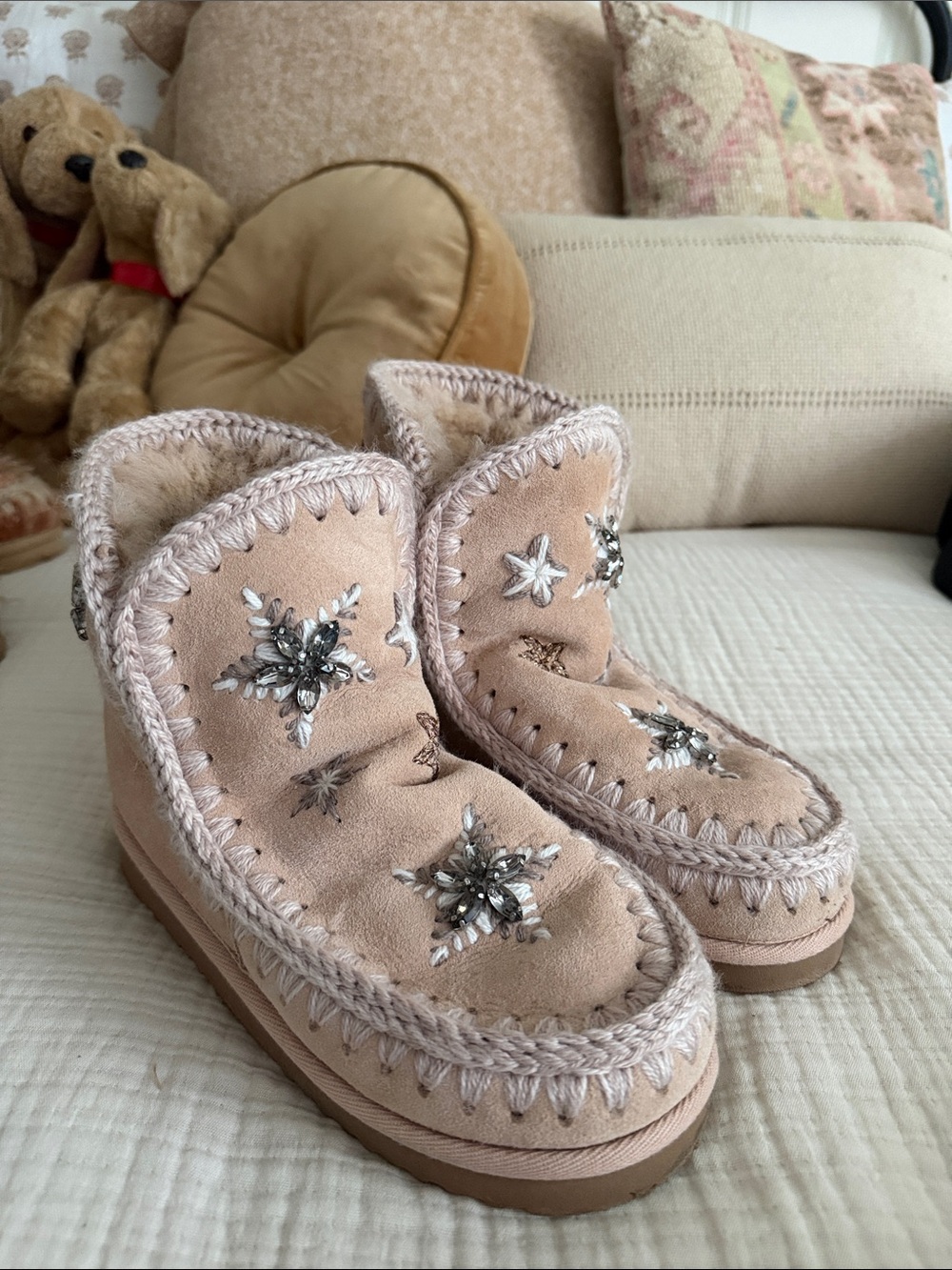 MOU star sequin slipper boots